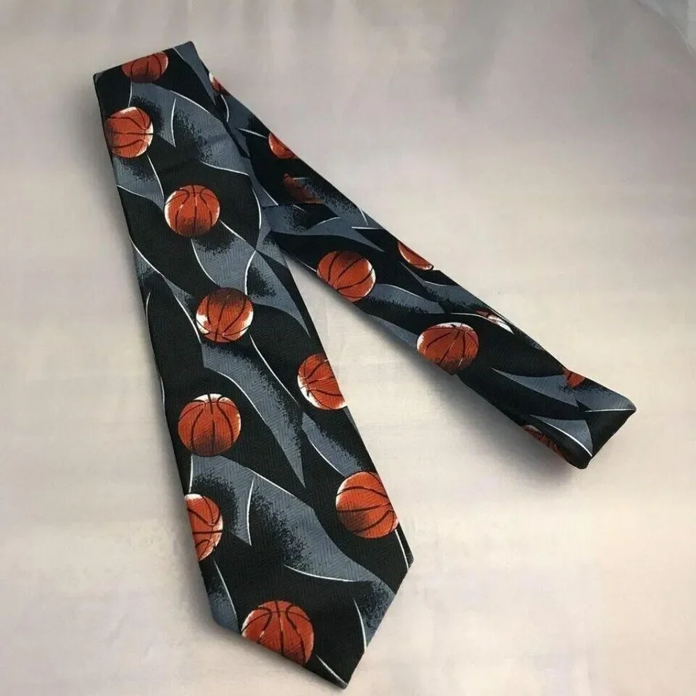 #1208 VTG PARQUET NECKTIE 1997 BASKETBALL THEME NECKTIE  48X3